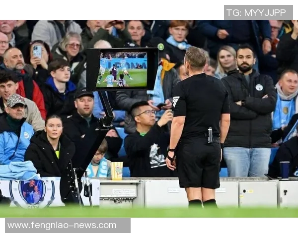 友谊赛精彩对决多特蒙德逆转曼城引发争议判罚全场沸腾