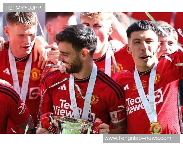 足总杯精彩对决里昂与曼联战成平局逆转瞬间点燃全场激情 足总杯精彩对决里昂与曼联战成平局逆转瞬间点燃全场激情